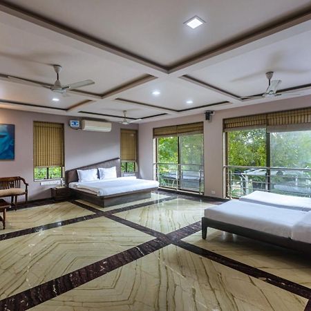 Saffronstays Aura, Alibaug - Luxury Pool Villa With A Game Room And Spacious Lawn Alībāg Buitenkant foto