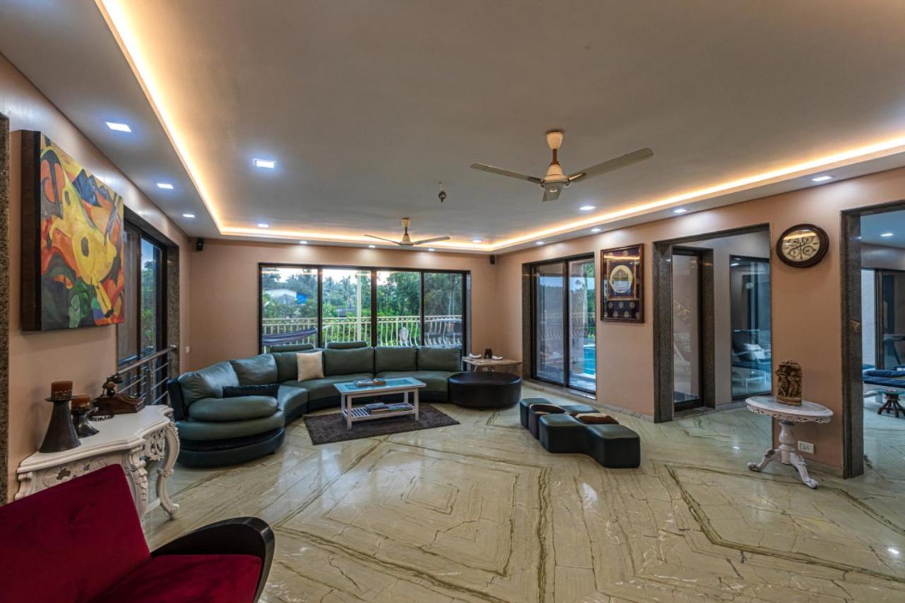 Saffronstays Aura, Alibaug - Luxury Pool Villa With A Game Room And Spacious Lawn Alībāg Buitenkant foto