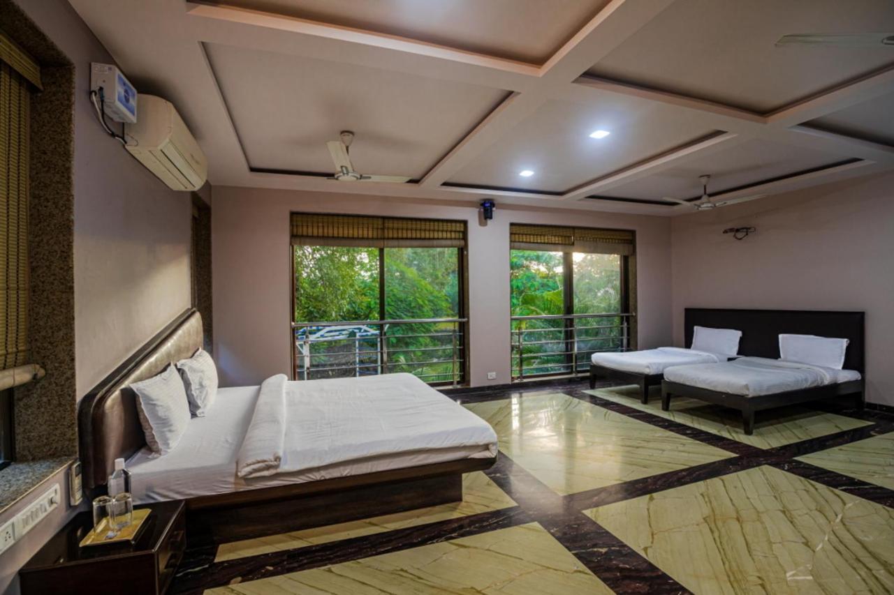 Saffronstays Aura, Alibaug - Luxury Pool Villa With A Game Room And Spacious Lawn Alībāg Buitenkant foto