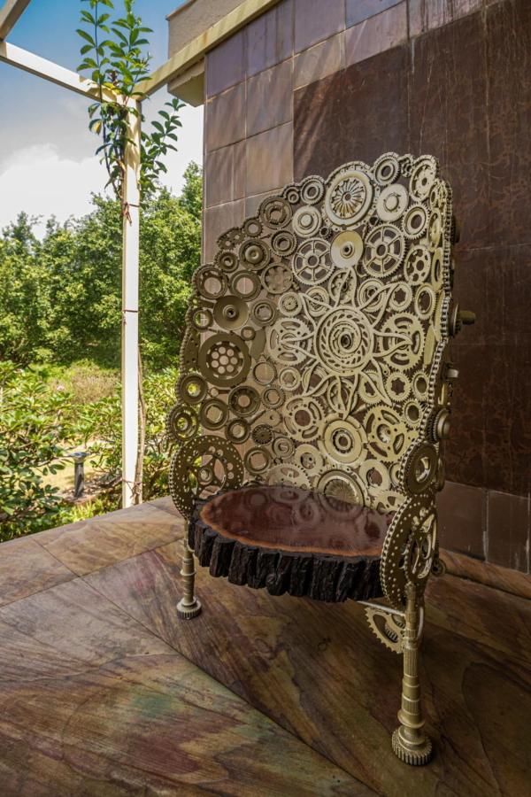 Saffronstays Aura, Alibaug - Luxury Pool Villa With A Game Room And Spacious Lawn Alībāg Buitenkant foto